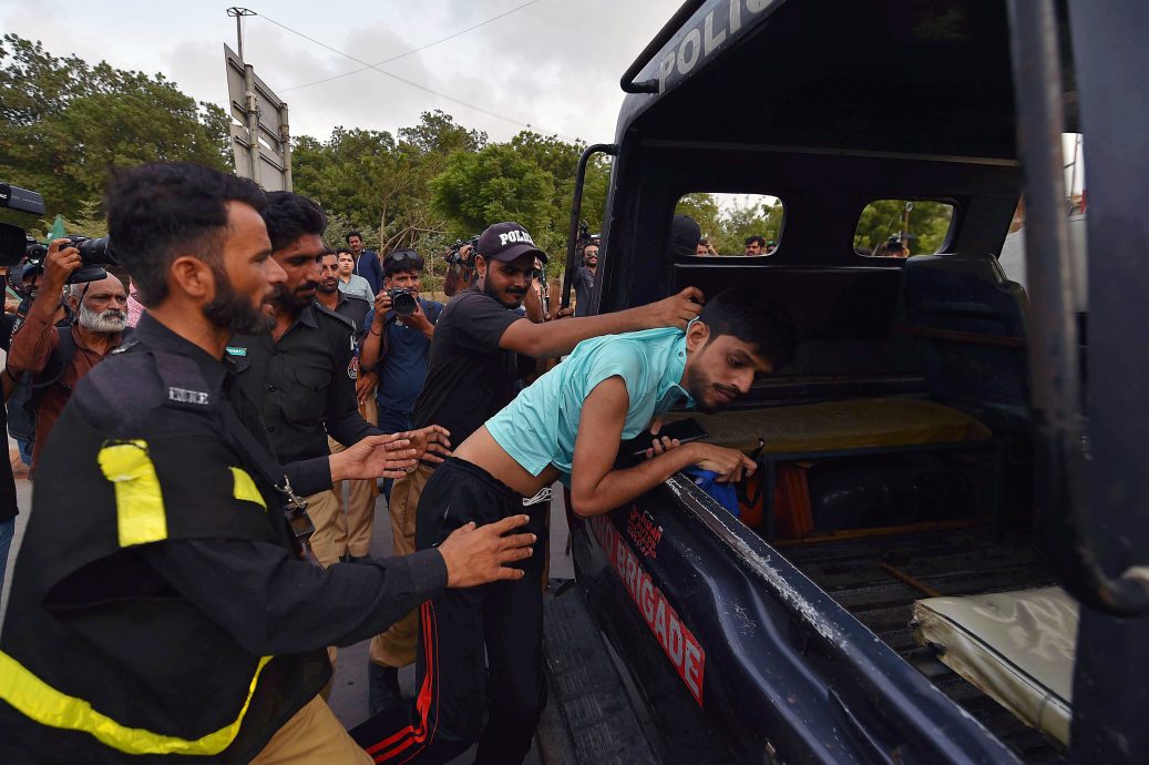 巴基斯坦法院撤销前总理伊姆兰汗煽动叛乱案