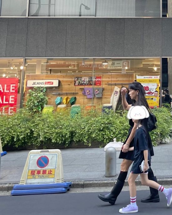 张东健妻子光复节晒游日照 被骂爆急删照道歉