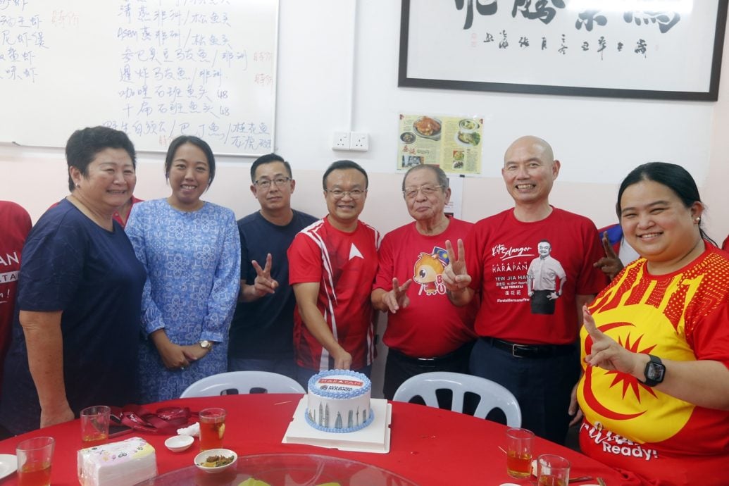 必下-大都会/行动党3领袖为游佳豪助选/2图