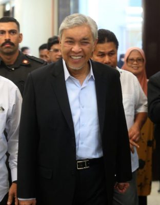 扎希案/清真寺兴建项目经理:扎希找资金恢复施工