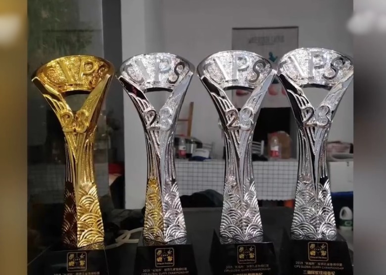 拼盘／爱好融入职业　男子年售逾百万人民币观赏鱼