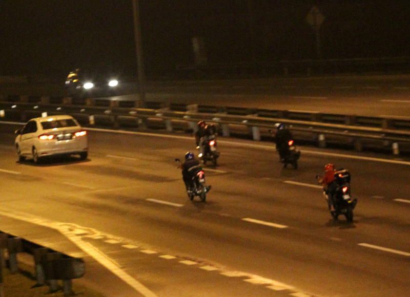 排气管引擎噪音扰人清梦 民众怒骂:飙车族都是垃圾!