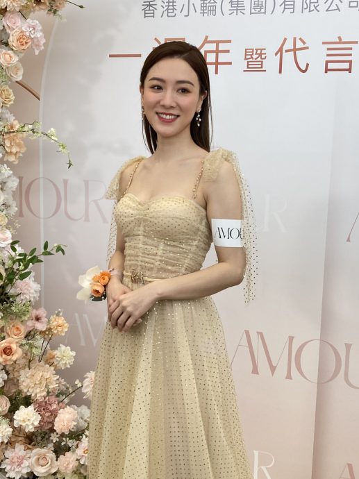 敏奕赴马拍剧老公曾国祥没探班 预告将与罗子溢拍亲热戏	