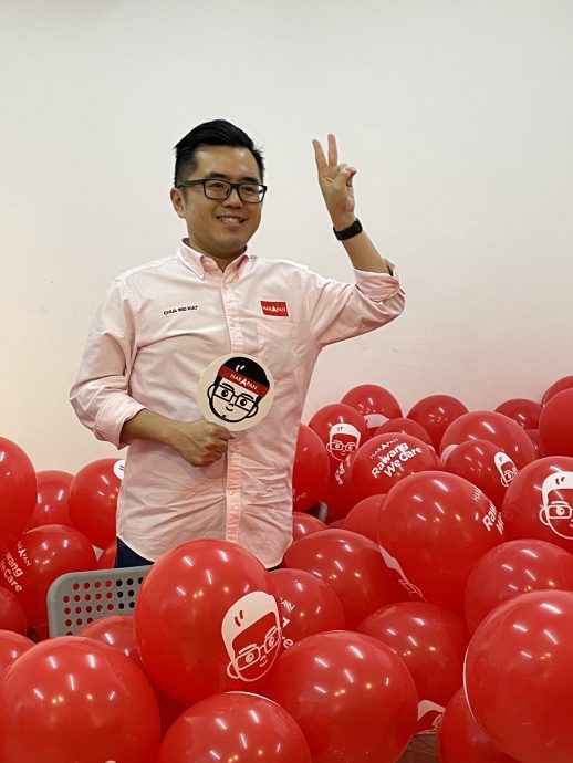 早报抽走/大都会:蔡伟杰搞笑视频和创意小品拉票/2图