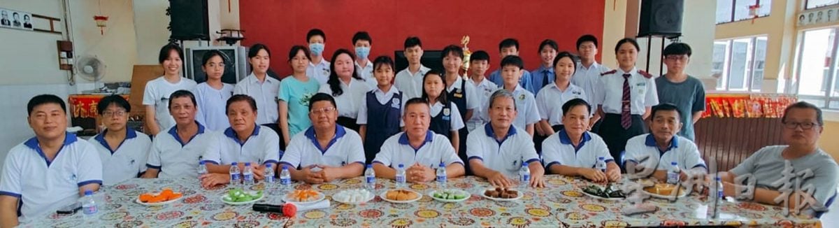 曼绒闽江联欢社颁奖励金 27名学生受惠