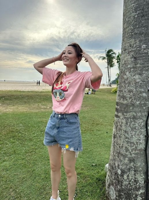 朱晨丽吃榴梿玩倒立 高难度动作撇怀孕