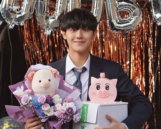 李到晛低调入伍 女友林智妍忙翻未送行