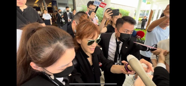 李玟出殡|被问谁害了李玟 姐姐拒回应