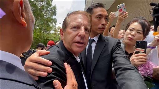 李玟出殡|被问谁害了李玟 姐姐拒回应