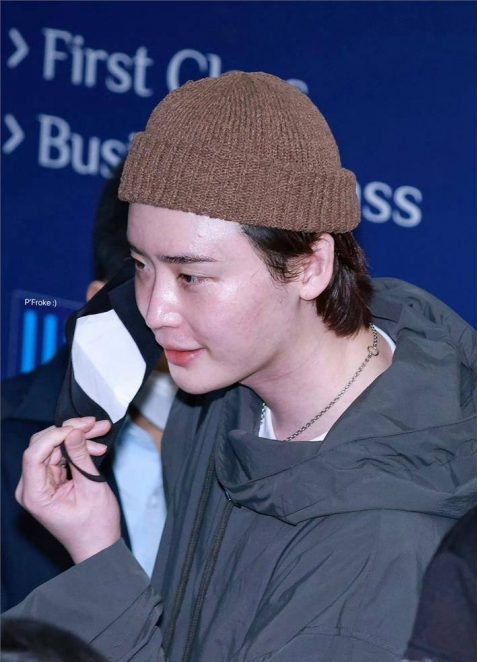 李钟硕超标幸福肥!网崩溃肿成发酵大馒头