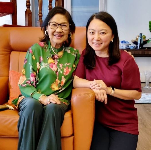 杨巧双拜访拉菲达 “她跟以前一样敏锐 非常喜欢她!”