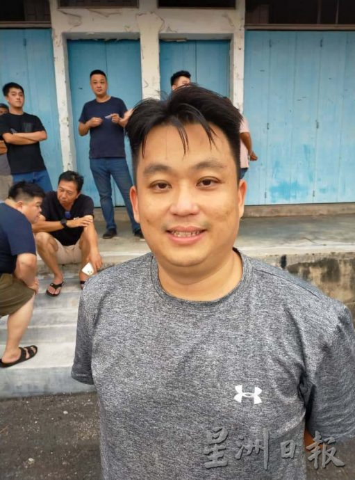 柔:东甲住宅区居民及商家反对在店铺设立殡仪馆