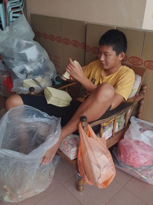 柔:星洲基金(8月23日刊):颜师木一家情况未见改善,需各界再伸援手