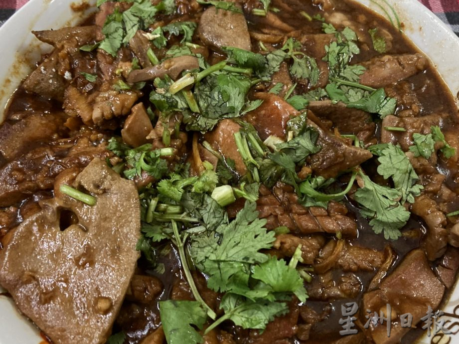 柔：食客指路之私房好菜（29/8日见报）：昔加末中华公会妇女组古早味月子餐
