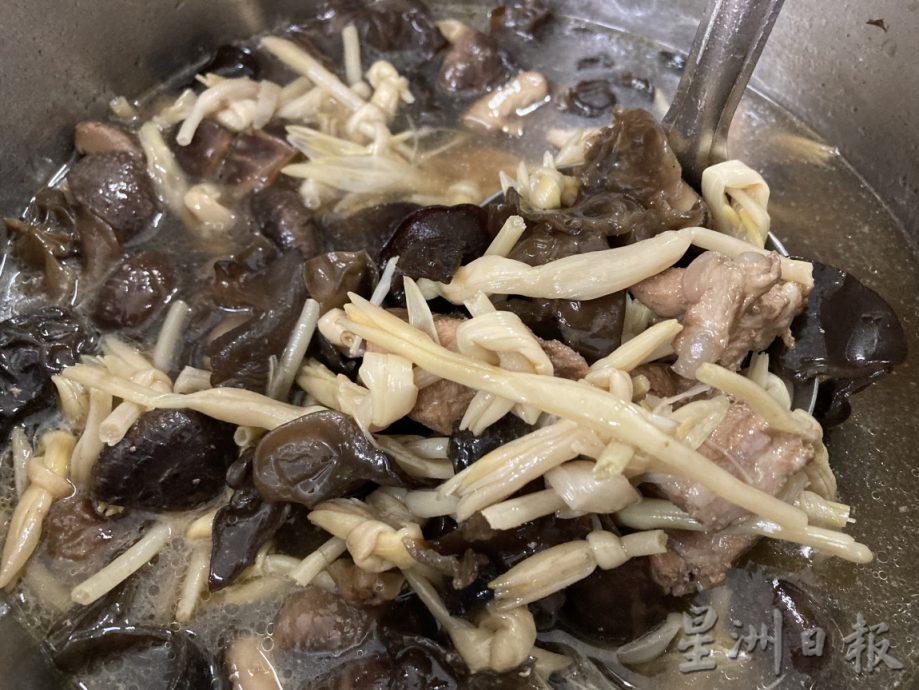 柔：食客指路之私房好菜（29/8日见报）：昔加末中华公会妇女组古早味月子餐