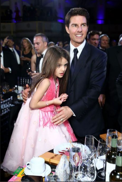 汤告鲁斯女儿长大了 17岁苏莉超过10年没见爸