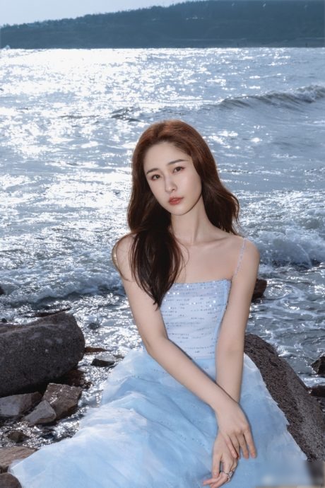 湖南卫视前女主持自曝搭地铁遭性骚扰 网友质疑:眼神可指控性骚扰?