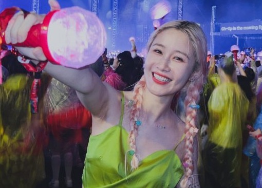 湖南卫视前女主持自曝搭地铁遭性骚扰 网友质疑:眼神可指控性骚扰?