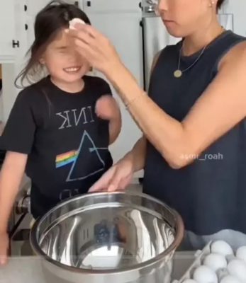 父母拍片恶搞拿蛋砸幼童 专家怒批不好玩