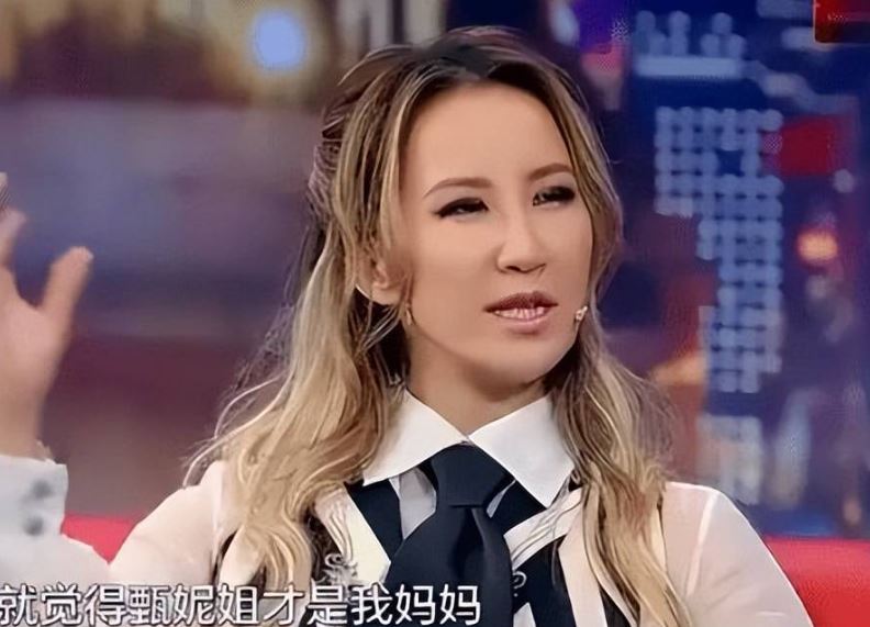 甄妮连日狂轰《中国好声音》 获知停播哭喊:正义之声万岁