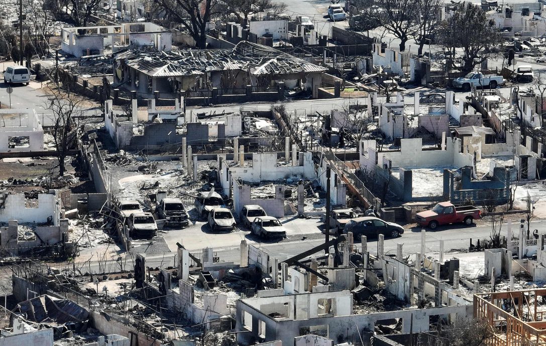 看世界)美国地产商争相购入毛伊岛受损房屋 惹原住民强烈不满