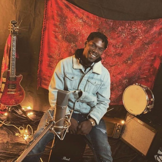 看世界／海滩塑胶桶发现被密封全裸男尸　死者是32岁饶舌歌手 死因曝光