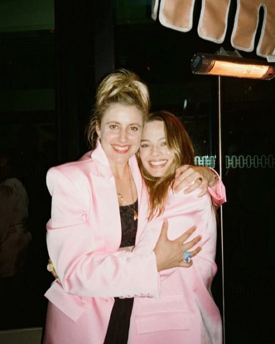 真人版《芭比》席卷全球 葛丽塔成史上最卖座女导演