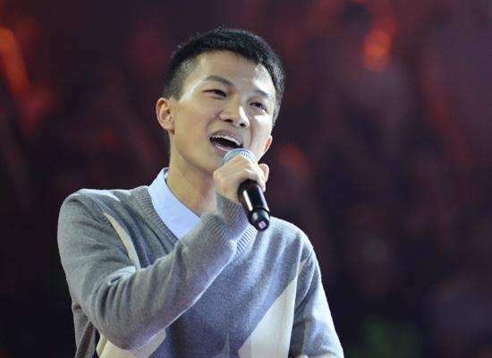 网控《好声音》元老那英是帮凶 陈奕迅曾吐槽被导演要求按灯