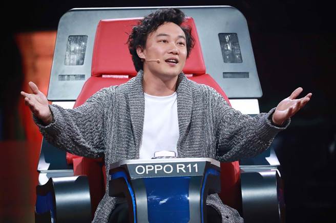网控《好声音》元老那英是帮凶 陈奕迅曾吐槽被导演要求按灯