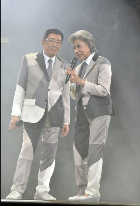 罗兰七月十四搭巴士被野生捕获 网民指“真是应节”遭斥责无礼	