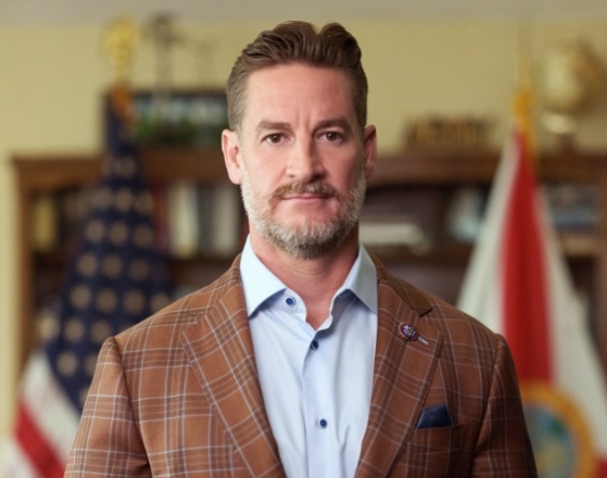 美媒：共和党众议员宣布弹劾拜登，指控后者涉嫌贿赂、威胁和欺诈