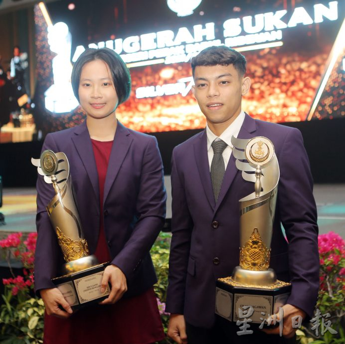 苏丹颁霹最佳男女运动员奖 莫哈末里夫登 杨慈惠喜获奖