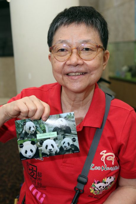 视“谊谊”“升谊”为孙女 熊猫志工:不舍但开心