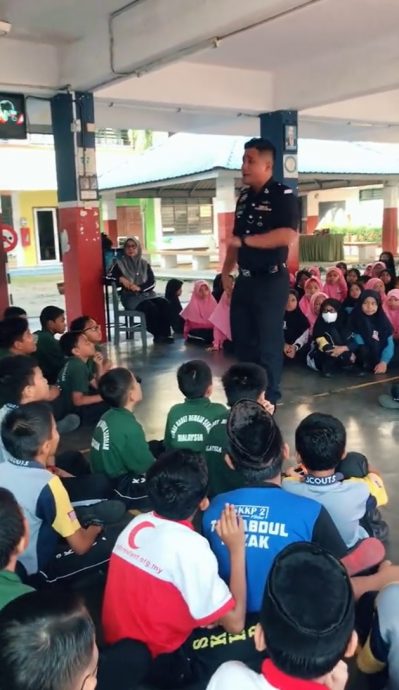 视频|“小朋友,别以种族称呼朋友” 伍长学校演讲获网赞