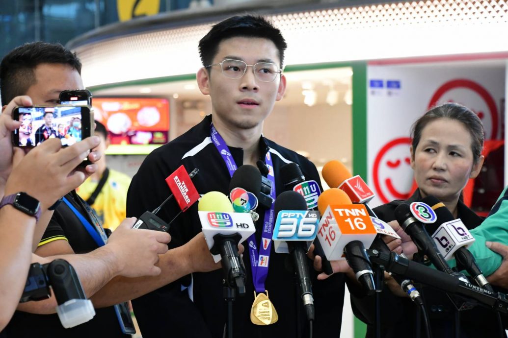 载誉回国机场获盛大迎接 昆拉沃:未来不改比赛风格