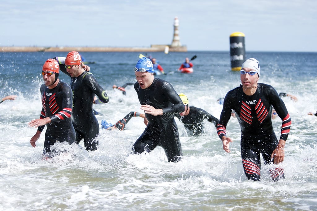 选手「屎里游泳」57人狂拉、吐整晚！铁人赛水质一验不得了