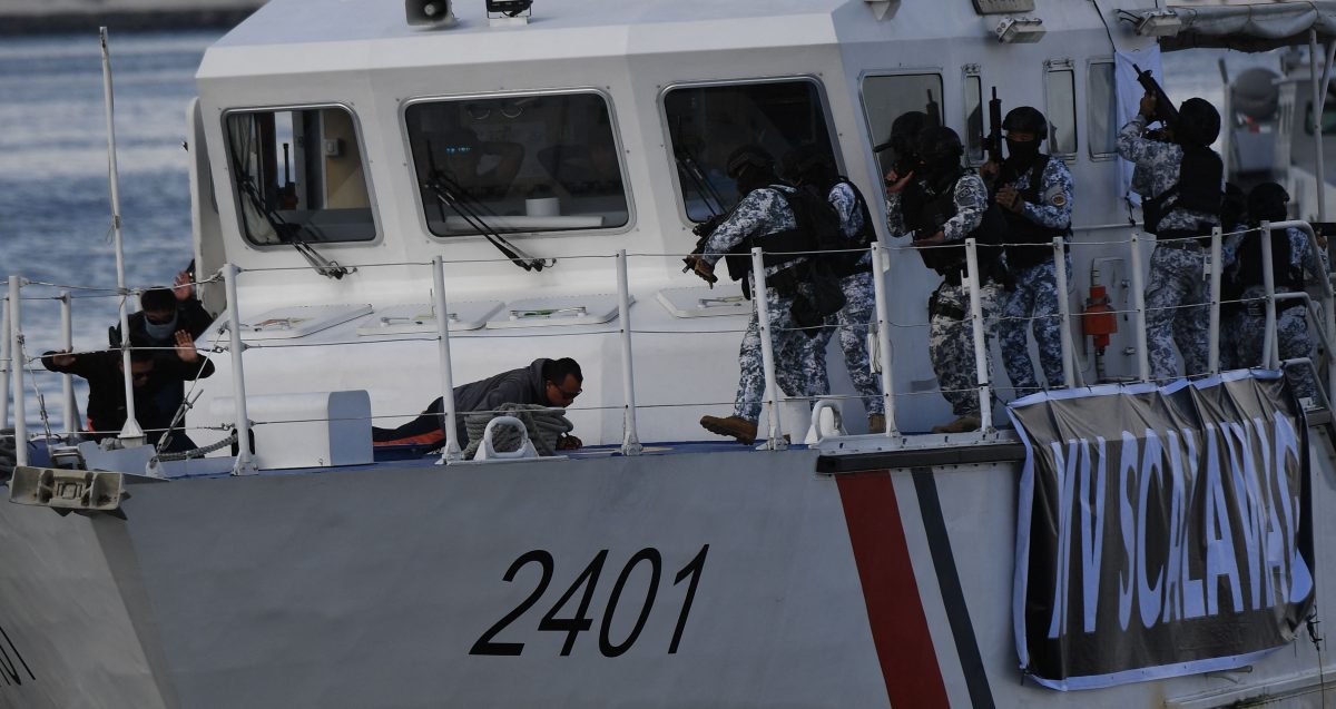 配头两图PHILIPPINES-CHINA-POLITICS-PROTEST