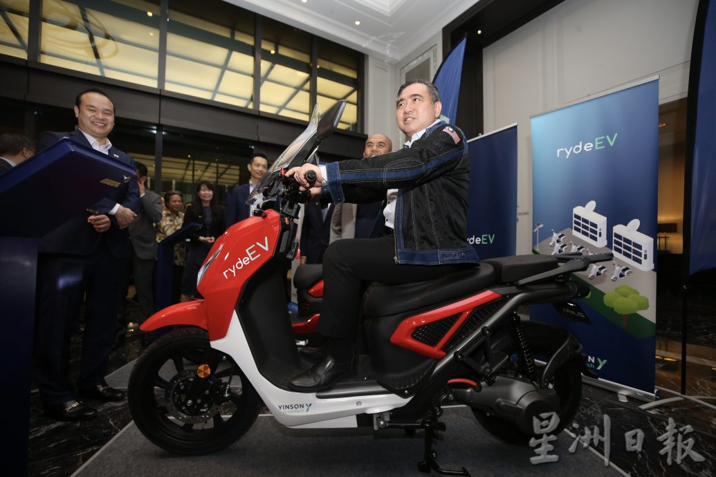 陆兆福:吁私人界积极涉足电动渡轮、电动摩托车等