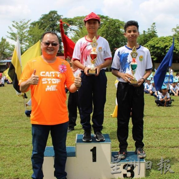 陈润义指运动会展现五育价值及学生运动才华