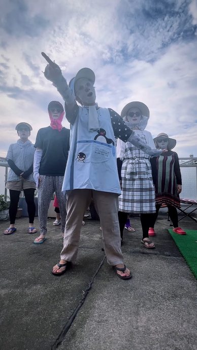 震撼视网膜!这班日本妈妈待孩子睡后 敷面膜组女团劲舞网络爆红