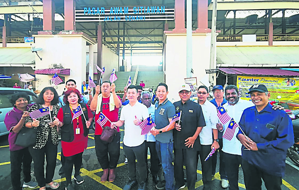 霹兽医局：曼绒养鸡场最多，蝇害投诉也最多