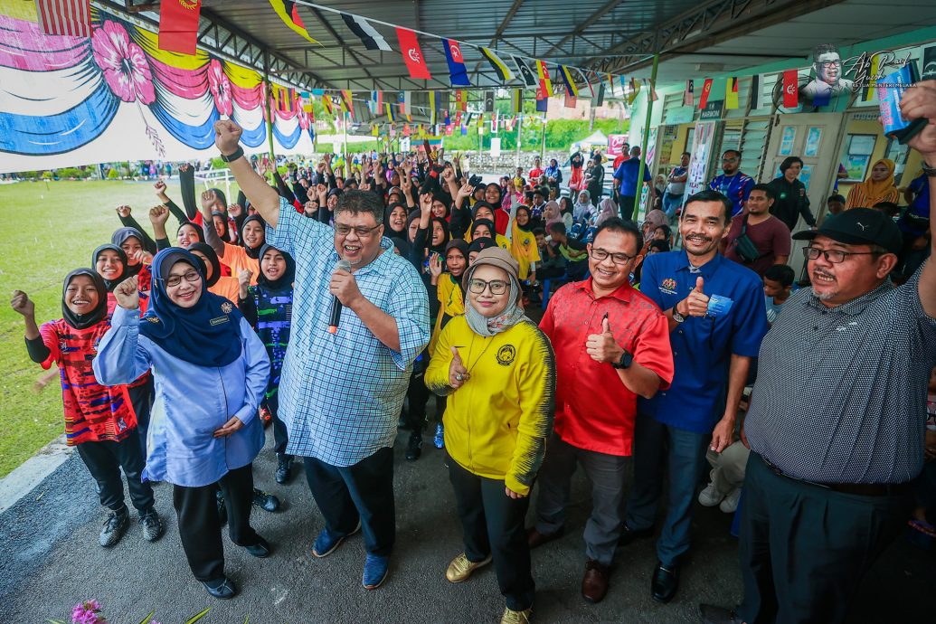 首长:使用率低 不建新室内体育馆