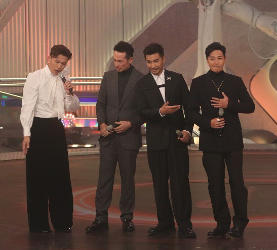 香港小姐2023|首当司仪被批灾难级冷场 3陈1萧被亏“回去拍剧”