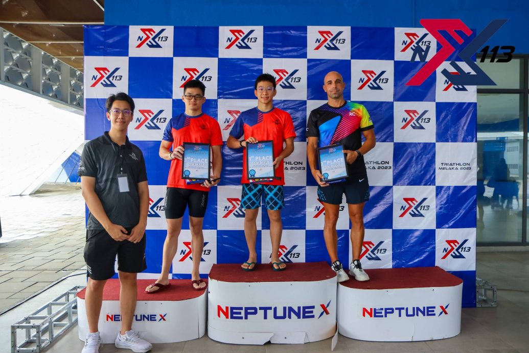 马六甲公开水域NX113挑战赛  15岁刘建乐勇夺冠军