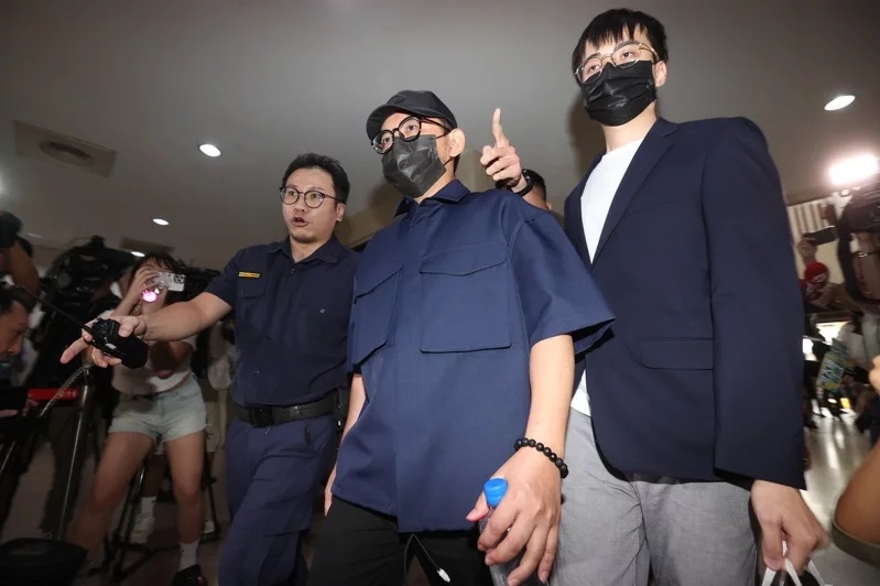 黄子佼爆性骚首露面 张小燕沉痛发声