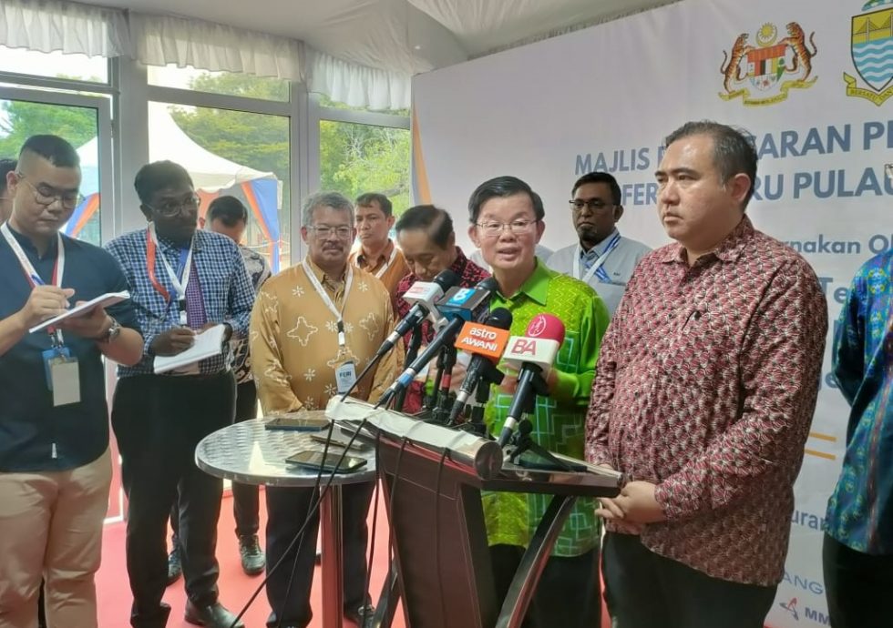 “外国使节豁免戴宋谷” 曹观友：沟通失误