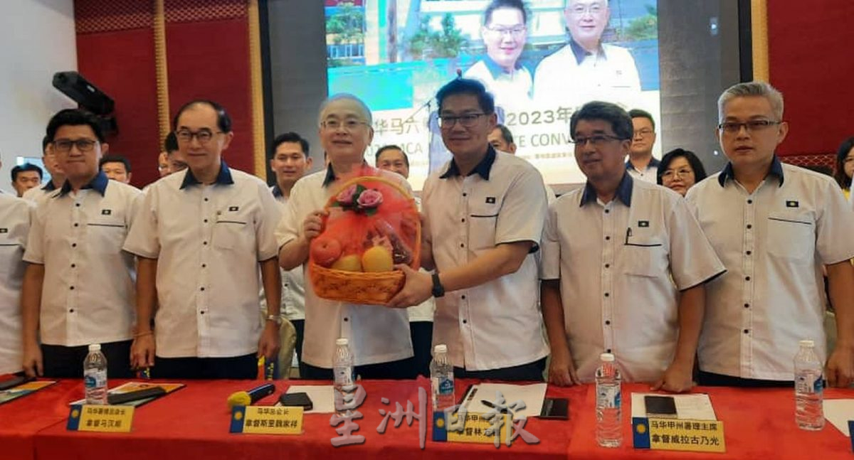 (古城封底主文)林万锋:绿潮掀起是人民怨气所致