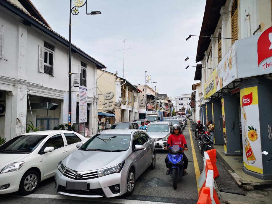 (古城封面主文)天猛公路改道或有所变 市厅探讨配合红屋车区,仅周六傍晚6时至午夜12时改道