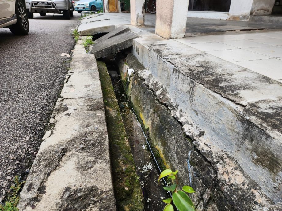 （古城版）蚊症肆虐卫生局办清洁运动，却没获得公寓居民踊跃响应