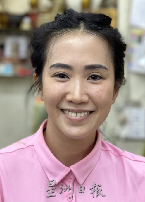 (古城第三版主文)商店工厂踊跃拜中元节·希望顺利平安